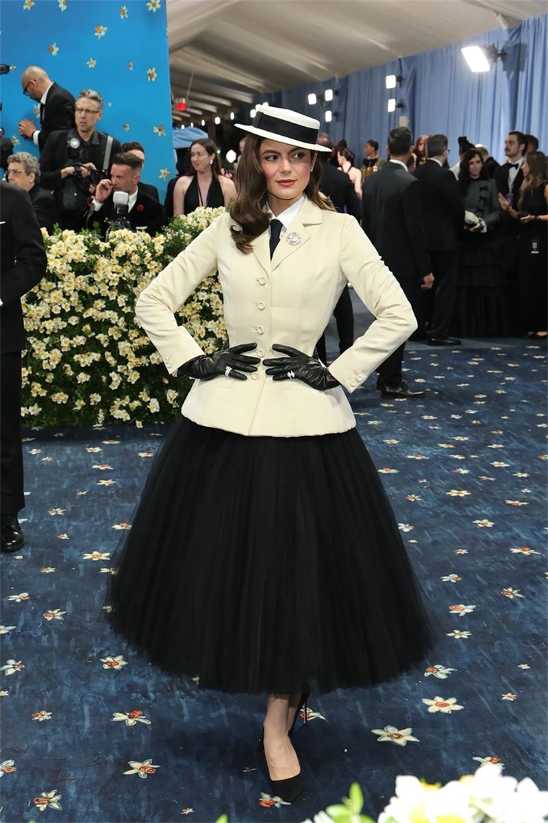 Women Formal Wear Black - White Women Office Suits Skirt Set